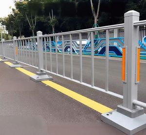 Steel Road Guardrailgray Steel Road Guardrail with Reflective Strips for City Street School Hospital Mall Airport with LED Warning Light Remote Control